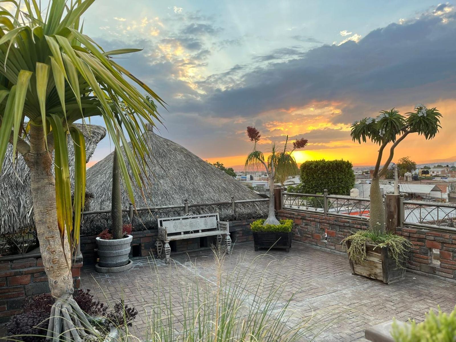 Casa Carmona 33 Hotel Queretaro Luaran gambar